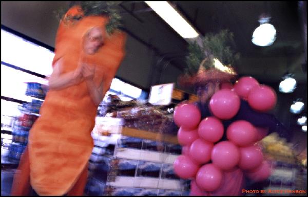 dancing grapes and carrot