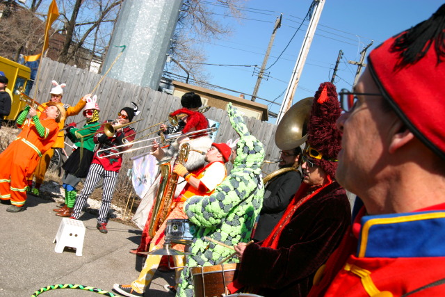 chiditarod 2010 ee marching band photo